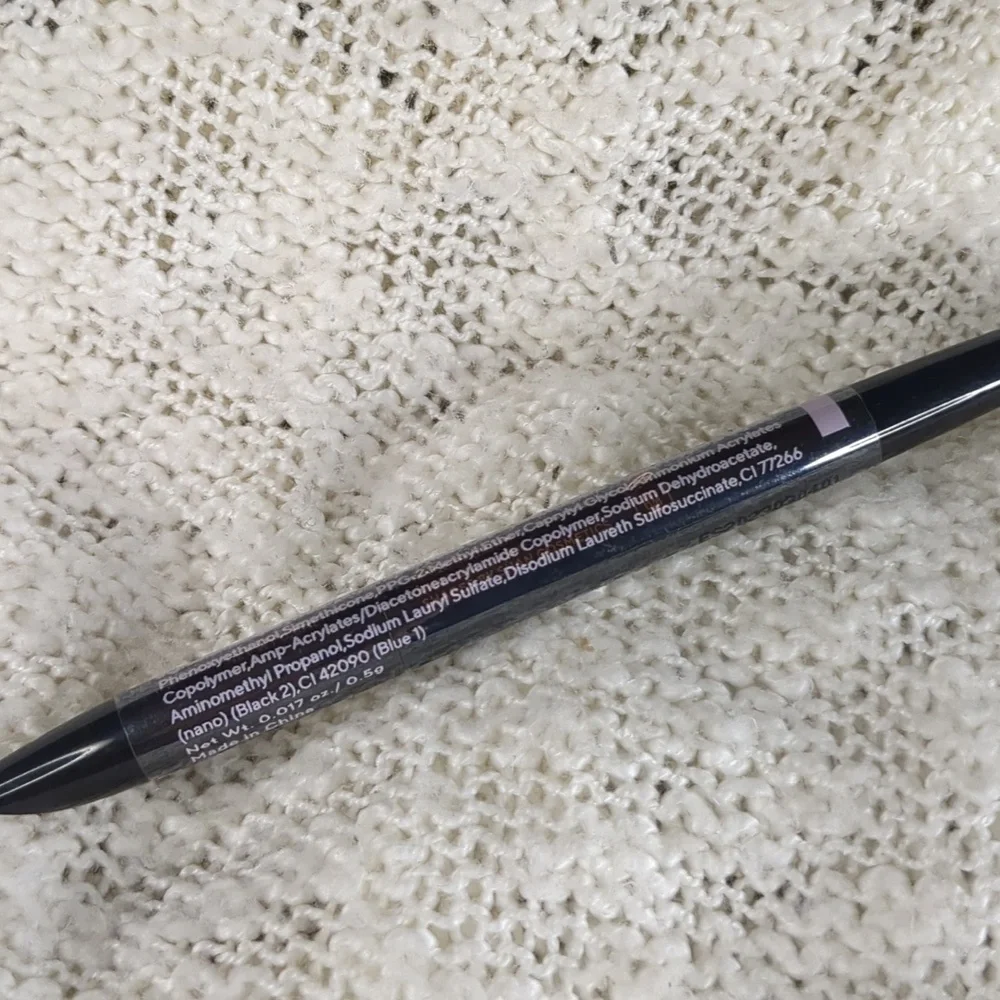SHADES BY SHAN The Liquid Pen in Black Onyx, 0.28g/0.001oz